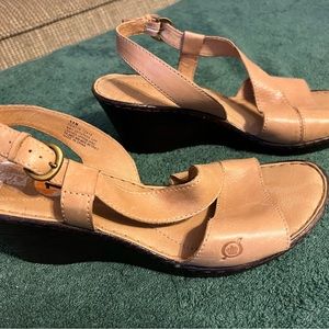 Born Sandals. Tan. Only worn once. Size 11. Great condition.